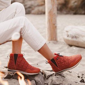 Teva Ember Mid Boot Slipper Sneaker - 8 8.5